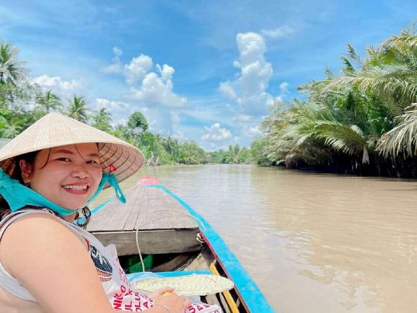 Ho Chi Minh City: Mekong Delta Tour with Sampan Journey - Vinh Trang Pagoda sets the tone