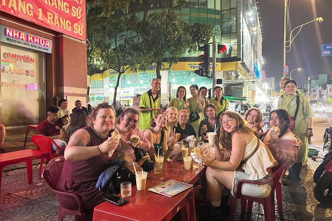 Ho Chi Minh City: Motorbike Street Food Tour with 12 Tastings - Stop five: Sugarcane juice, jasmine tea, or local beer