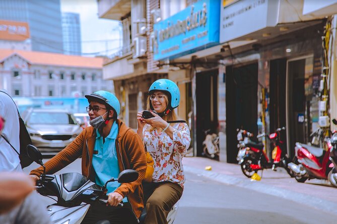Ho Chi Minh City Motorbike Tour w Student + Safe + Fun - Ba Thien Hau Temple and the Chinatown story