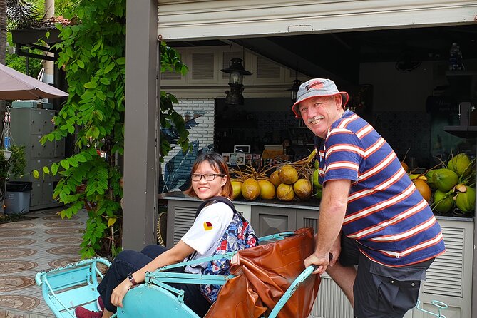 Ho Chi Minh City private walking tours with young local volunteers - District 3: Saigon’s inside-out side