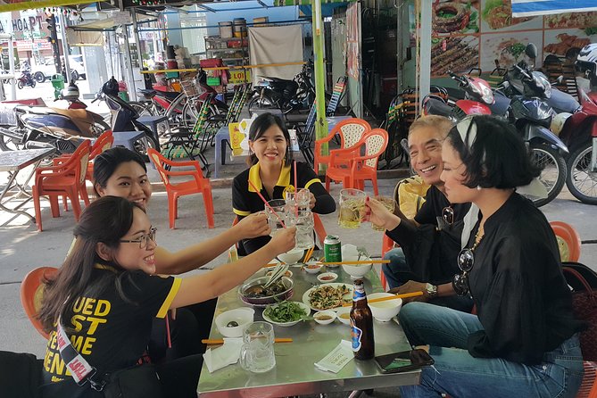 Ho Chi Minh City’s most delicious street food tour by motorbike - Stop two: local flavors in Bình Thạnh