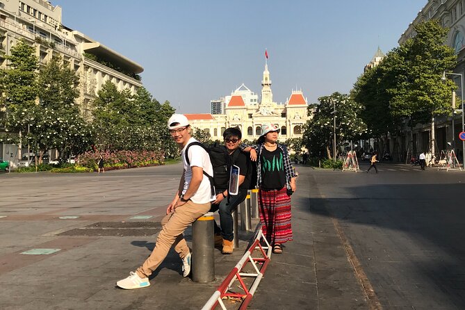 Ho Chi Minh City Sightseeing, midnight, Shopping tours by scooter - Stop 1: Local sightseeing and market areas