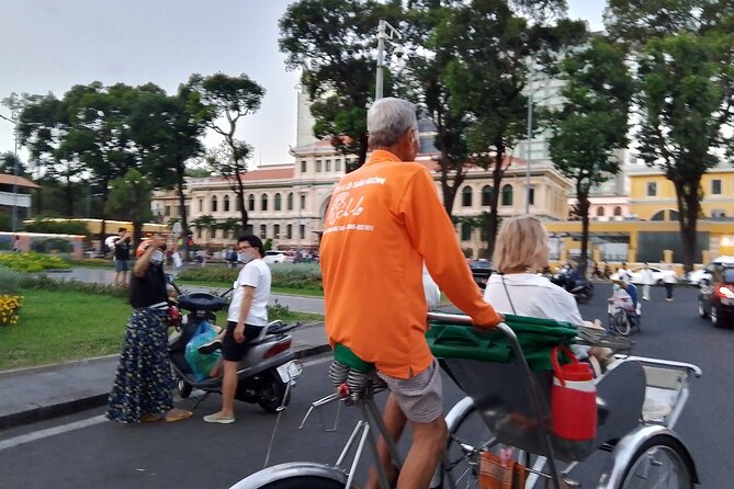 Ho Chi Minh City with Street Food Tour by Cyclo - City Hall and the Saigon Central Post Office