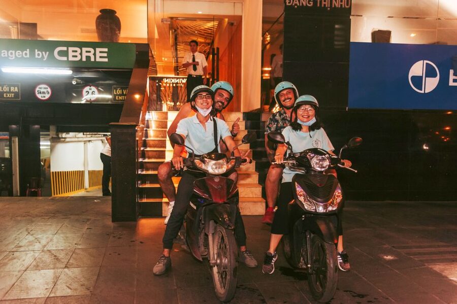 Ho Chi Minh: Private City Tour and Dinner Cruise with Buffet - A smart evening plan for a short stay