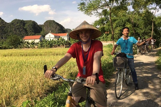 Hoa Lu - Tam Coc: Boat Trip and Bicycle Ride - Cycling through the Tam Coc countryside
