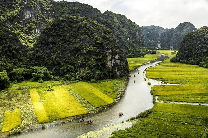 Hoa Lư Tam Coc & Mua Cave full day Including Buffets Lunch - Tam Coc by sampan, the day’s highlight