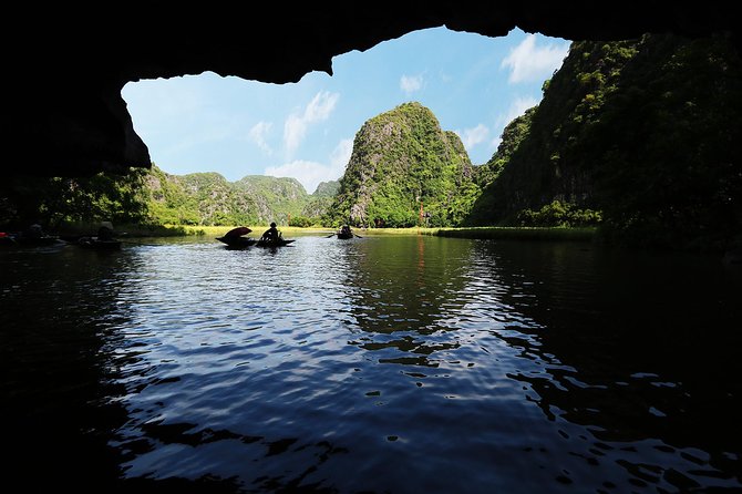 Hoa Lu - Tam Coc - Ninh Binh Day Tour: Biking, Visit Local Family - What the small group changes