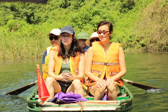 Hoa Lu Temple, Trang An boat trip & Mua Cave Mountain day trip - best selling - Trang An’s two-hour boat ride through caves
