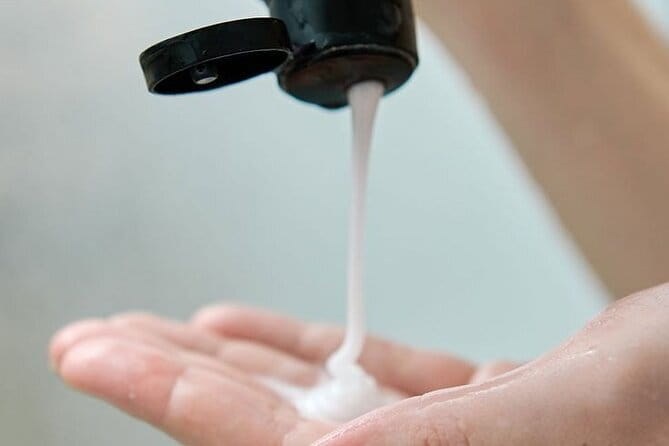 Hoang Spa Nourishing Shampoo & Head Shoulders Face Massage - The welcome drink starts the visit gently