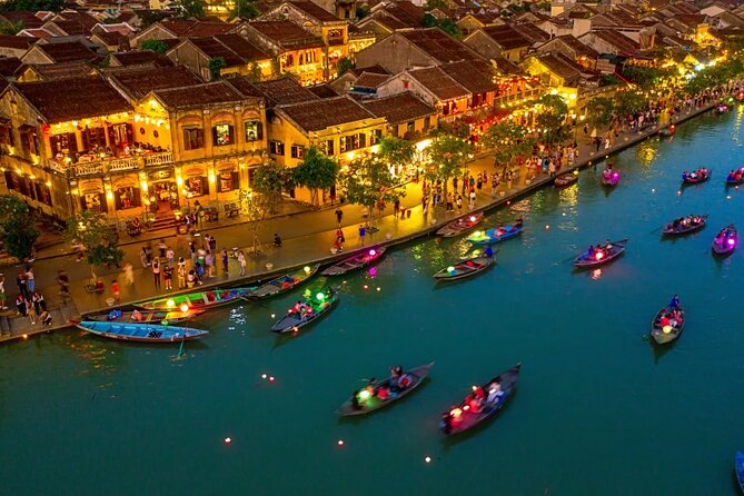 Hoi An Ancient town -Marble Mountains Tours FROM DANANG(15H30-21H - Dinner with Cao Lau and Hoi An specialties