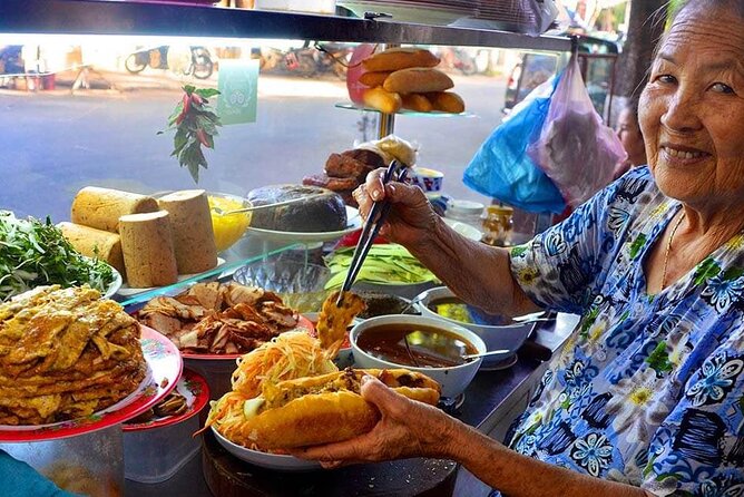 Hoi An Ancient Town - Night Market Street Food Tours By Night - The private format and group size