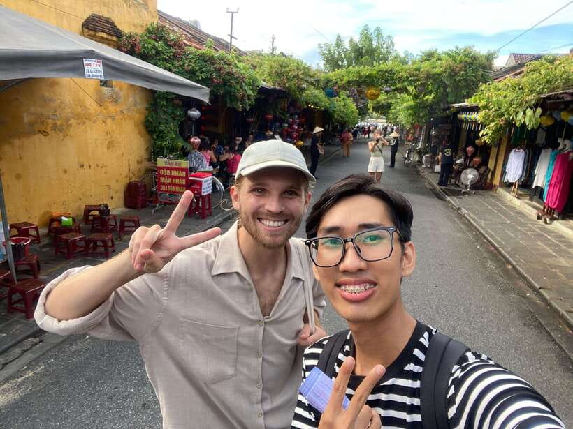 Hoi An Ancient Town - Walking Tour with Local Guide - Ba Mu Temple Gate: a memorable opening