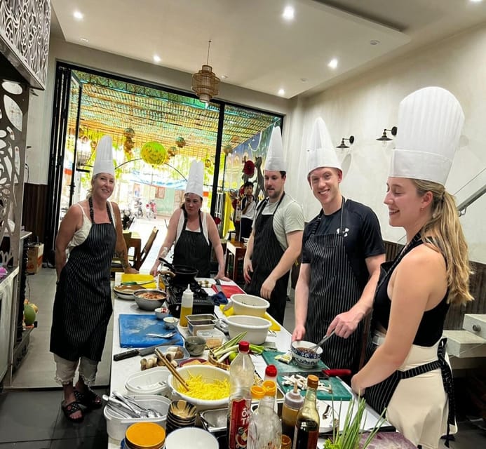 Hoi An Authentic Cooking Class with Pro Chef in Small group - Why this Hoi An cooking class feels personal
