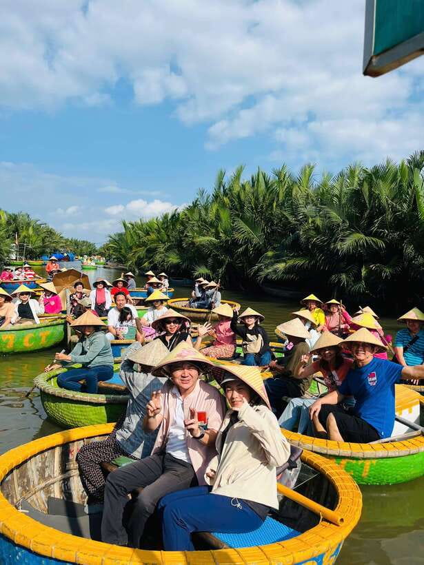 Hoi An: Basket Boat Ride in the BẢY MẪU Coconut Forest - Photos are part of the service
