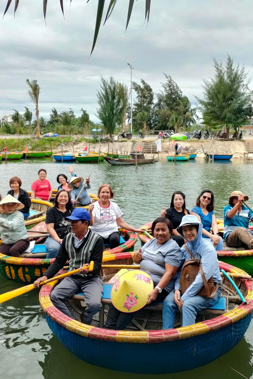 Hoi An: Basket Boat Ride in the Coconut Forest - Crab fishing and the working river