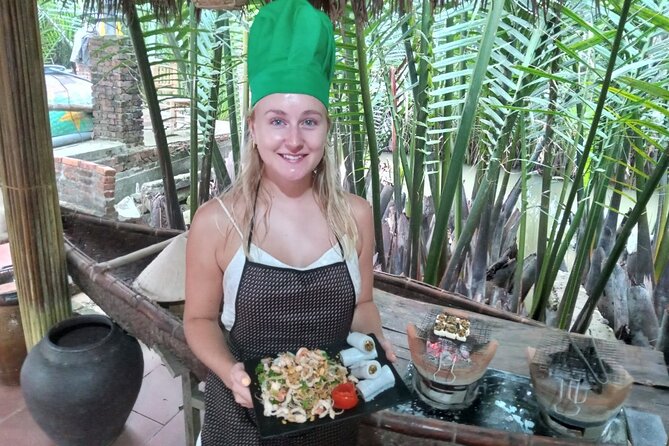 Hoi An Cooking Class(Market,BasketBoat Crabfishing&Cooking Class) - Two hours at the cooking station