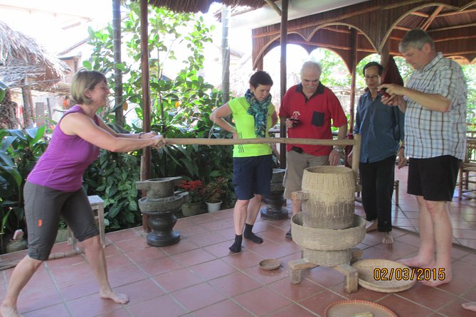 Hoi An countryside biking - Basket Boat - Vegetable village - Local home Cooking - Why this Hoi An bike tour feels different