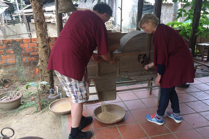 Hoi An countryside biking - Basket Boat - Vegetable village - Local home Cooking - Who should book this experience