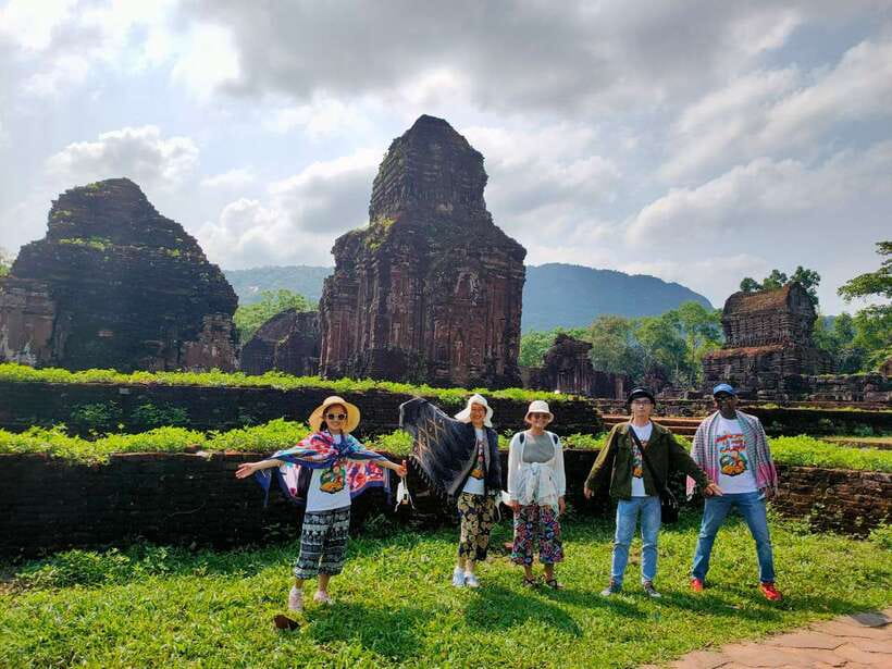 Hoi An/Da Nang: My Son Sunset Tour, Boat Trip with Brunch - Banh mi on board, not really a full brunch