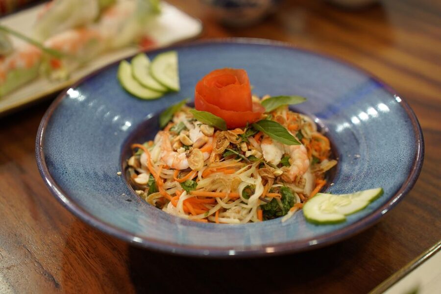 Hoi An/Da Nang: Vietnamese Cooking Class with Transportation - Who should book the class