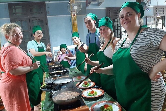 Hoi An Eco & Cooking Class Tour - Taking the basket boat through Cam Thanh