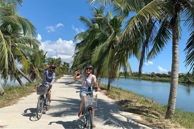 Hoi An Farming And Fishing Life - Hands-On Farm Work in Tra Que