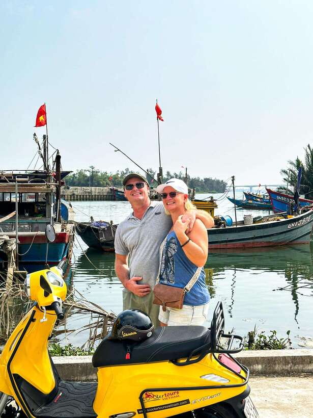 Hoi An: Half-day Electric Scooter Countryside Adventure - Rice Fields and Tra Que’s Working Gardens