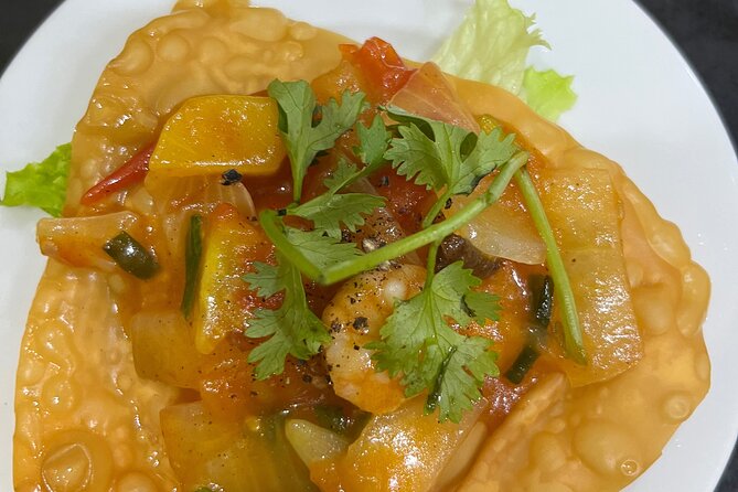 Hoi An hidden food adventure - Back alleys, old homes, and the people behind the plates