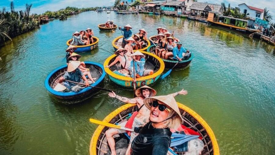 Hoi An: Hoi An Basket Boat Ride in Water Coconut Forest - The coconut forest and narrow waterways