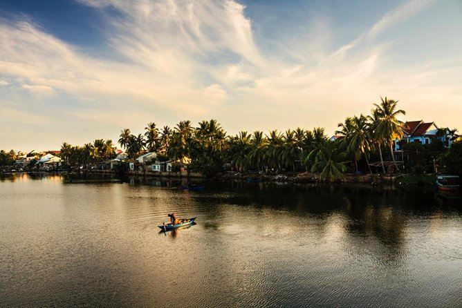 Hoi An Lantern Cruise/Boat Private Sunset/Special Event By Lotus - Hoi An Market from the water