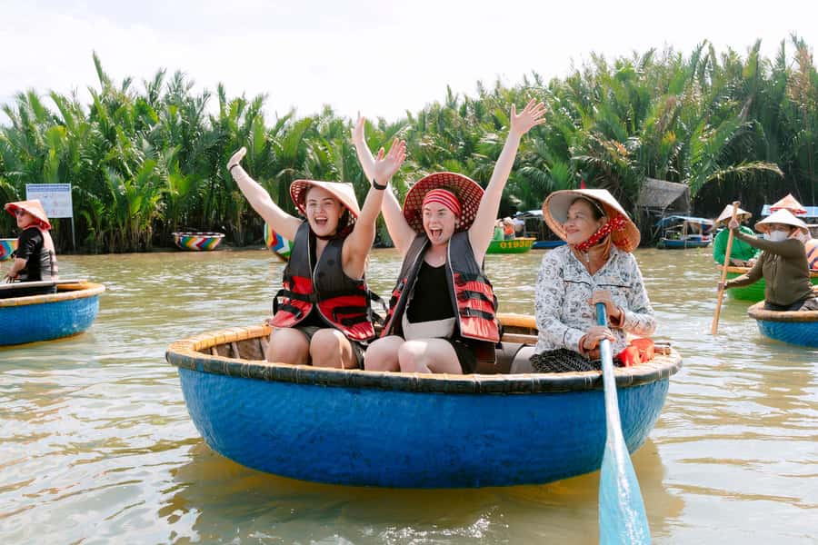 Hoi An: Lantern Making, Basket Boat, and Cooking Class - Making a Hoi An lantern after lunch