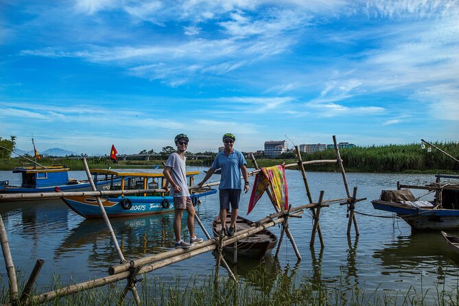 Hoi An Morning Countryside Tour by Bike - Duy Vinh and the family rice distillery