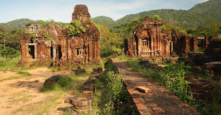 Hoi An: My Son Sanctuary and Thu Bon River Boat Trip - The morning pickup and drive to the sanctuary