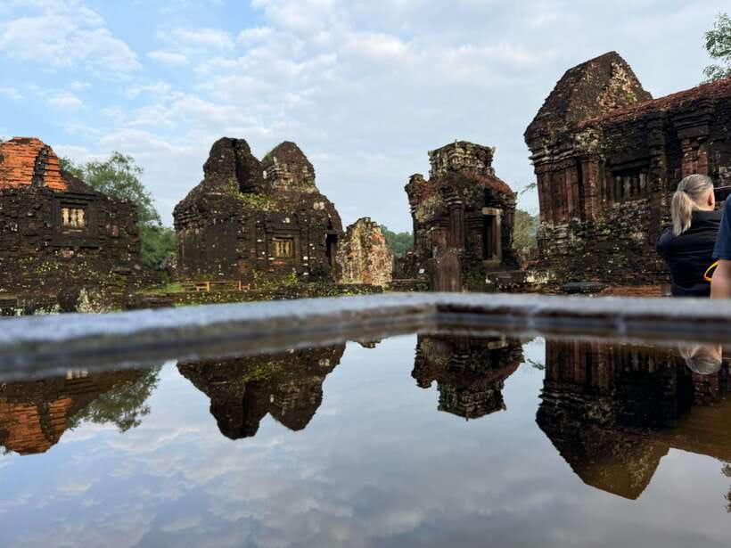 Hoi An: My Son Sanctuary Private Tour with Local Guide - Language choices and accessibility notes