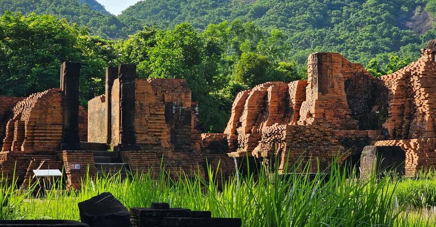 Hoi An: My Son Sanctuary Sunrise Tour - Leaving Hoi An before the day heats up