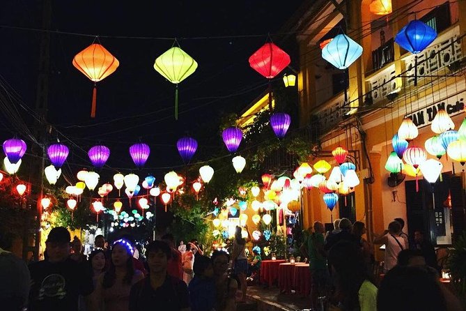Hoi An Night Market with Hoi an walking Tour , Colourful Lanterns, Boat Ride - What the $85 price includes