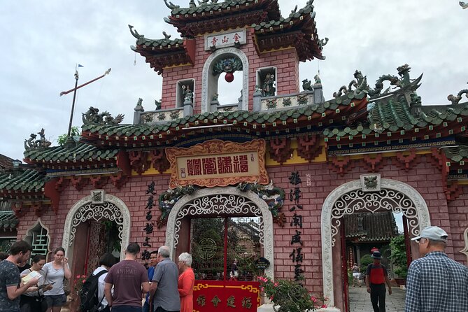 Hoi An Old Town and local Food - Why the private format matters
