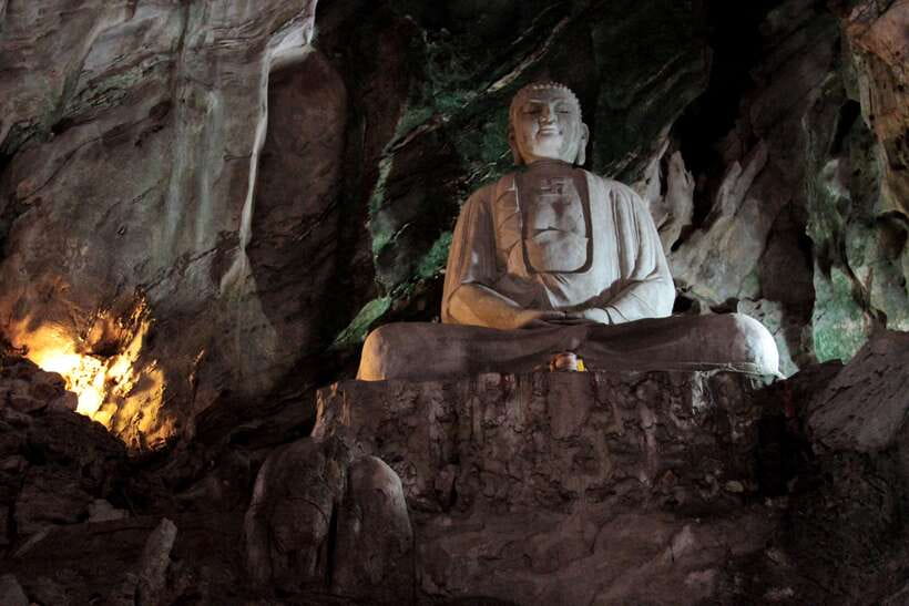 Hoi An: Secrets Of The Marble Mountains & Linh Ung Pagoda - Climbing Marble Mountain and Entering Thuy Son