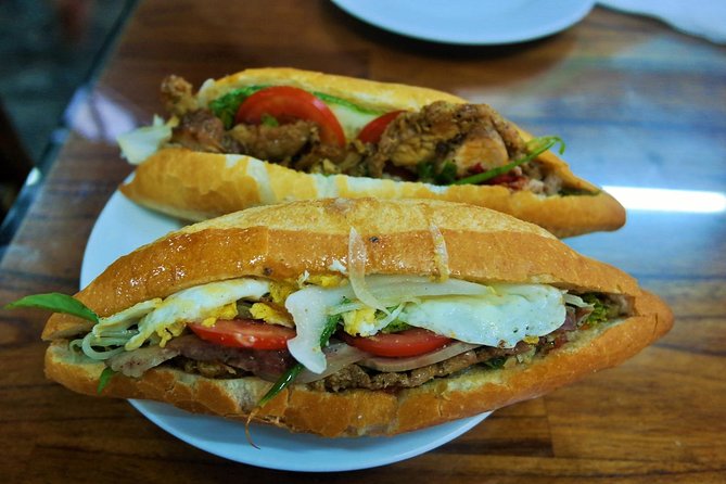 Hoi An Street Food Walking Tour with Tastings - Six to nine stops, with plenty of food