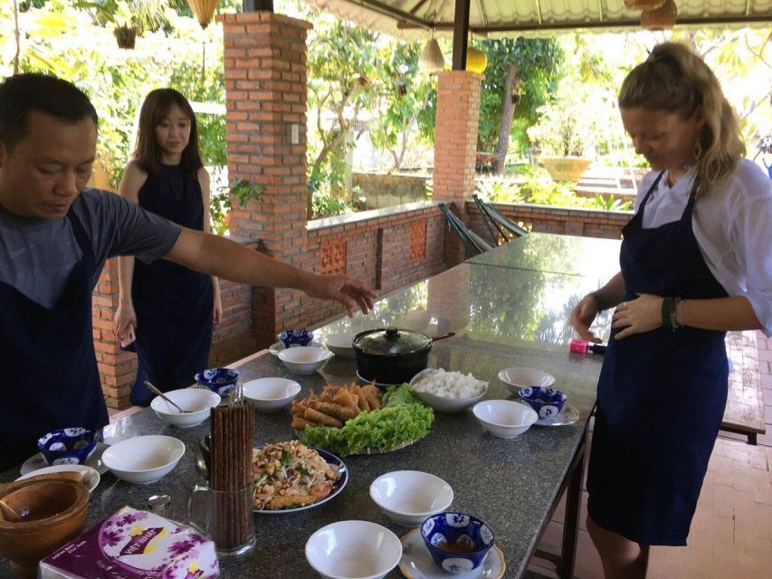 Hoi An: Traditional Cooking Class & meal with Local Family - Why the group format can work in your favor