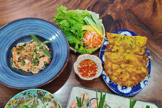 Home Cooking Class: Market, Garden and cooking 4 dishes - Cooking with a local family