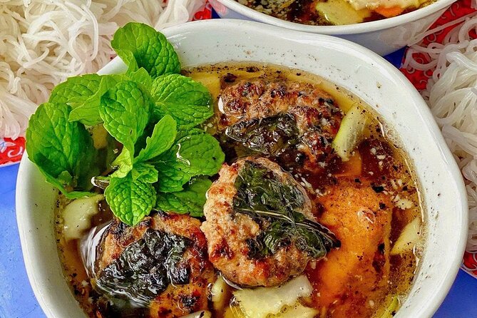 (HOT) Hanoi Guided Street Food and Train Street Tour with Local - What $21.02 really buys you