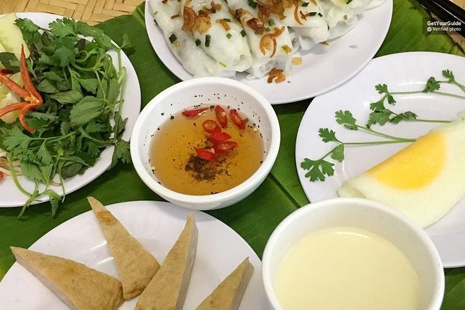 [HOT] Hanoi Old Quarter Walking Street Food - Small Group Tour - Bánh mì brings a familiar favorite into the crawl
