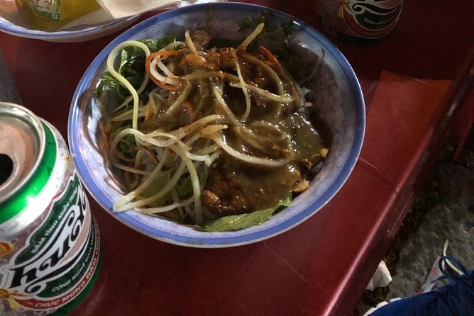 Hue Authentic Street Food tour - What dinner is likely to feel like
