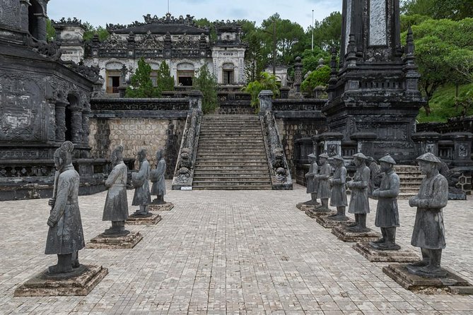 Hue City and The Citadel via Hai Van Pass Daily Small Group Tour - Hai Van Pass: one hour above the coast
