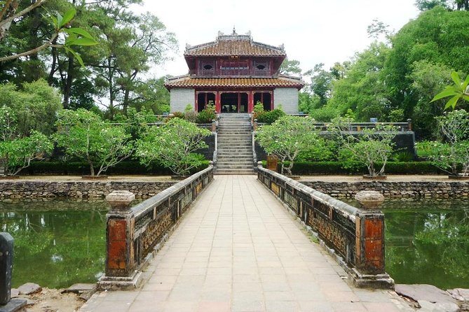 Hue City Day Tour with Dragon Boat from Hue or Danang, Hoi An - Weather, clothing, and the hard edges of the itinerary