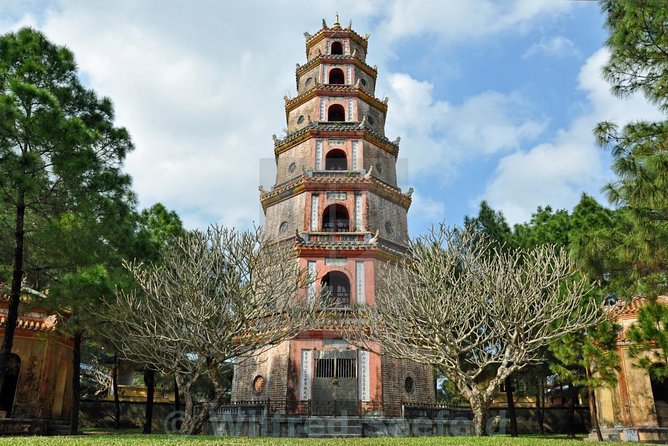 Hue City Full-Day Tour - Conical hats, incense, and local work