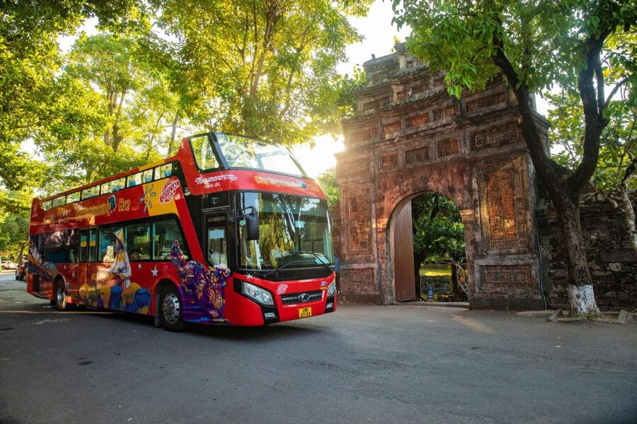 Hue: City Sightseeing Hop-On Hop-Off Bus Tour - Train Station, Tu Hieu Pagoda, and Pilgrimage Village
