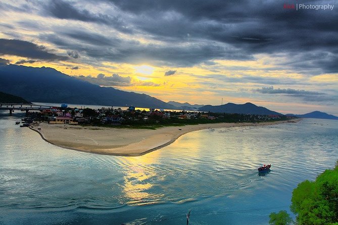 Hue City Tour From Hoi An- Hue Day Tour From Hoi An - Lang Co Beach and the Quick Photo Break