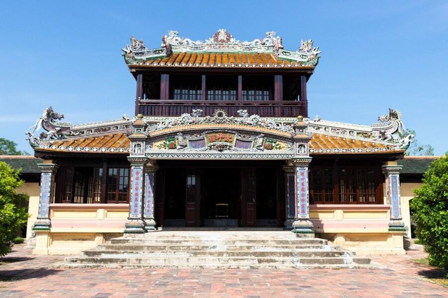 Hue Customizable Tour with Imperial Citadel & Forbidden City - Ngo Mon Gate and Thai Hoa Palace: where the court performed power